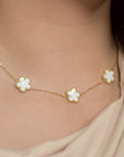 White Clovers Necklace